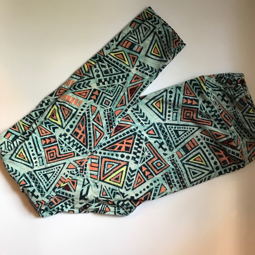⚡️3/$20⚡️ LULAROE leggings, OS